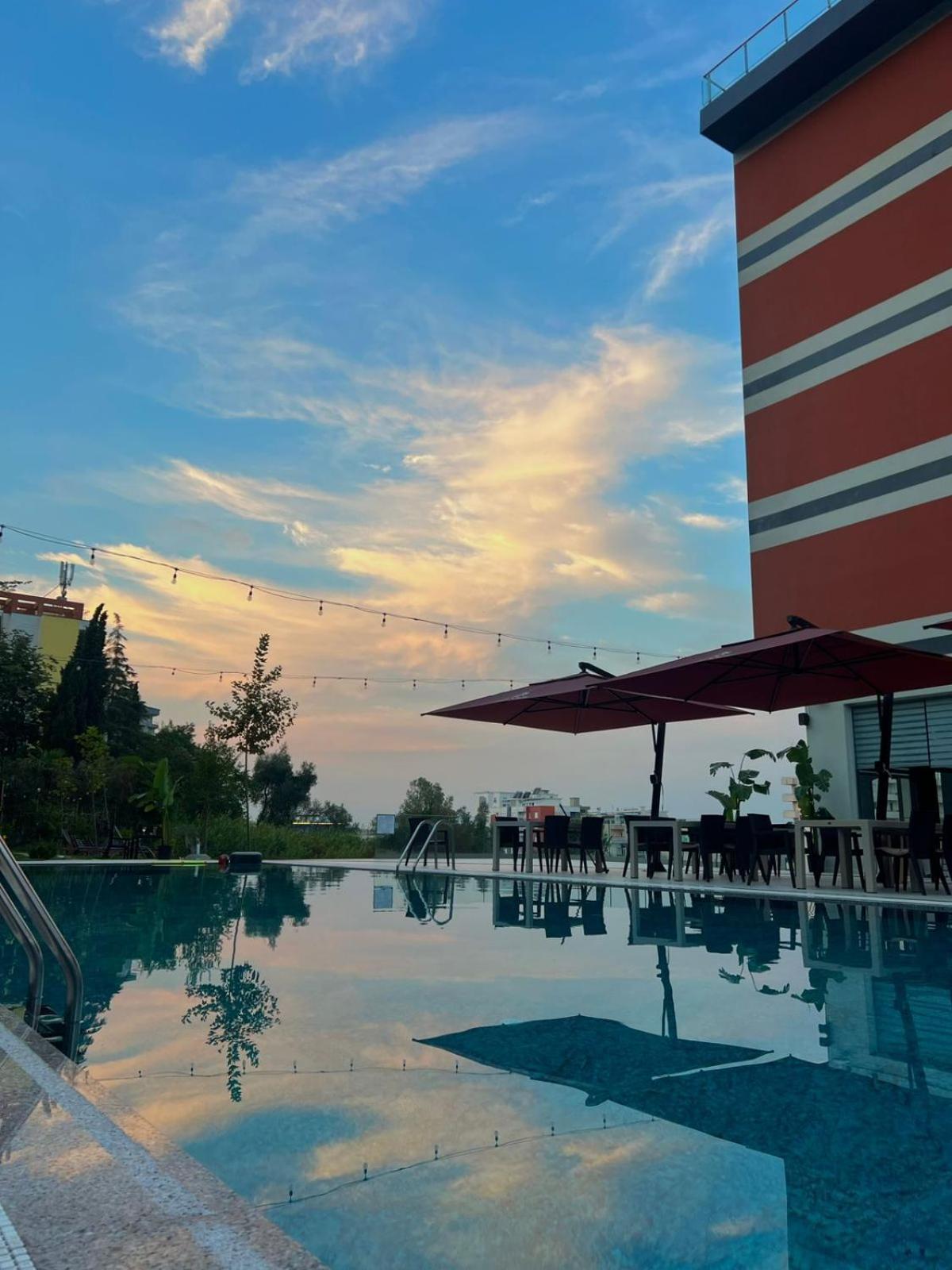 Olivia'S Hill Resort Kryemedhej Экстерьер фото