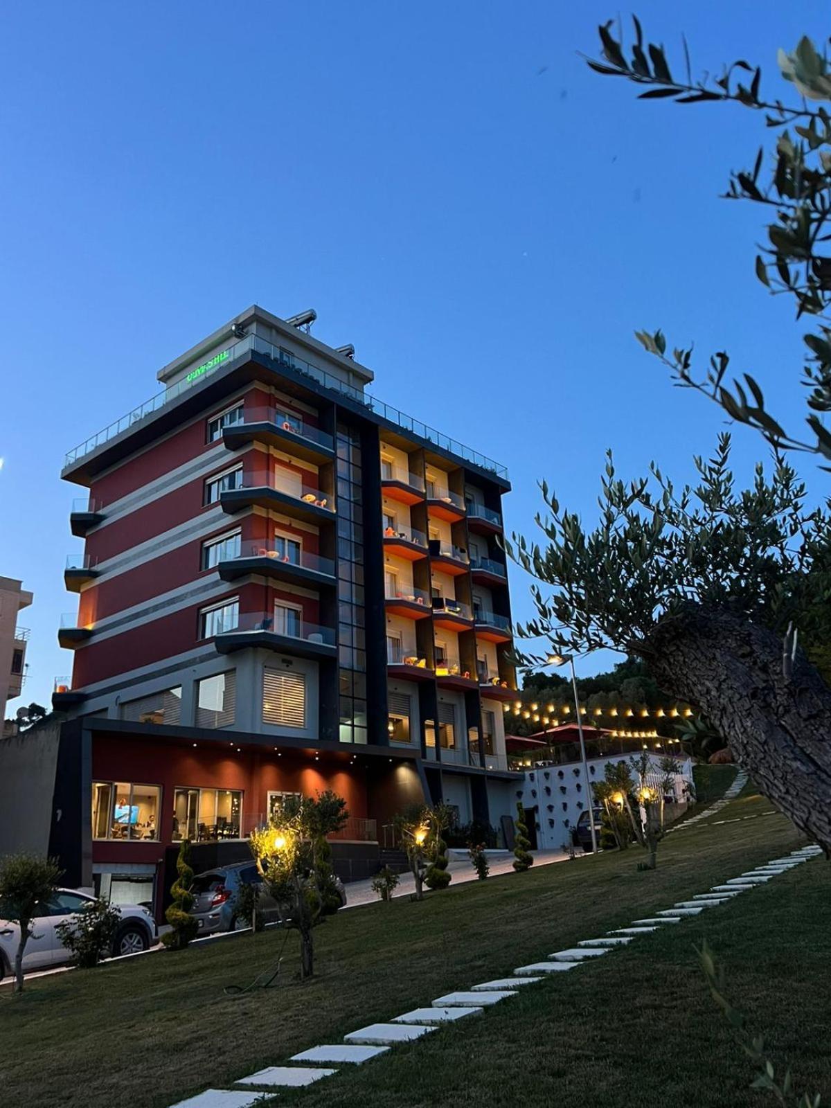 Olivia'S Hill Resort Kryemedhej Экстерьер фото