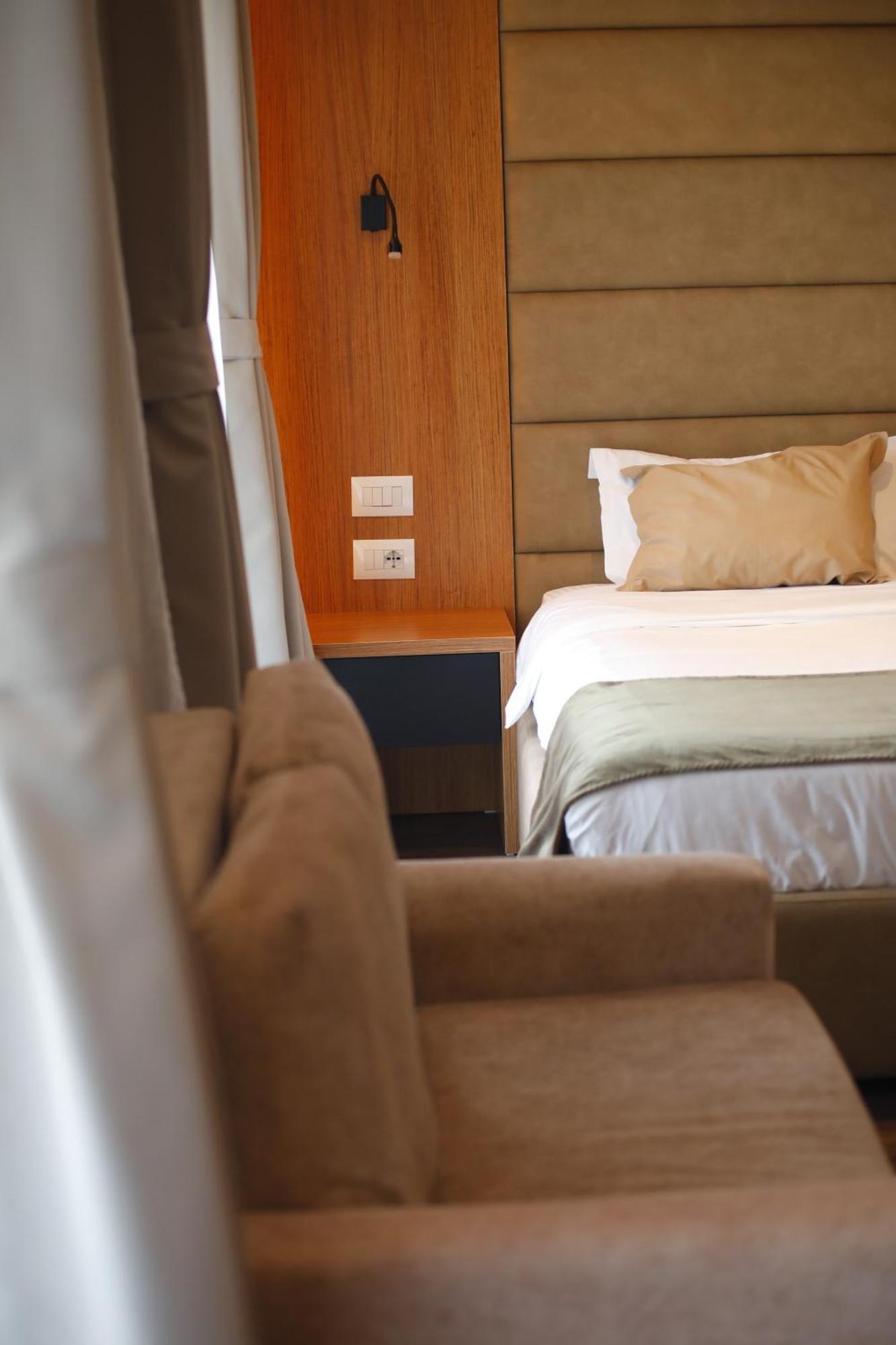 Olivia'S Hill Resort Kryemedhej Экстерьер фото